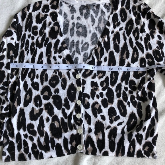 2/15$ Charlotte Russe Crop Leopard Cardigan - Picture 4 of 7
